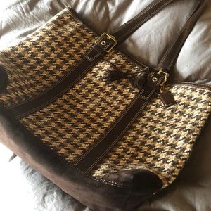 Lovely AUTHENTIC Coach purse!! ❤️